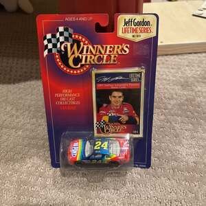 1997 Winners Circle Jeff Gordon Dupont 1/6